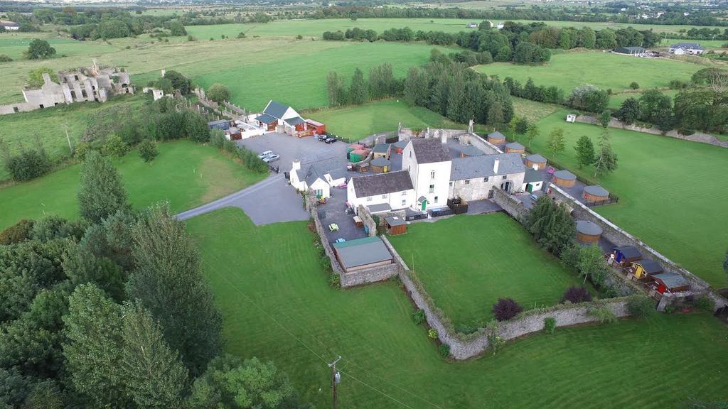 Hôtel Galway Glamping à Tuam Extérieur photo