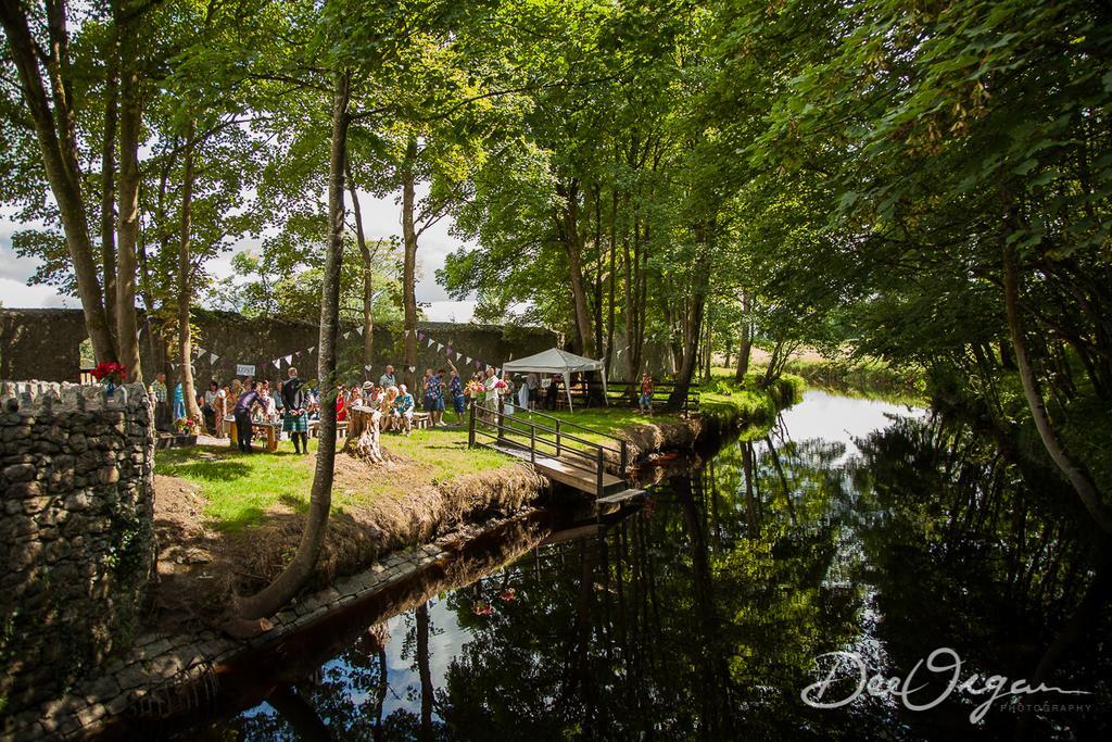 Hôtel Galway Glamping à Tuam Extérieur photo