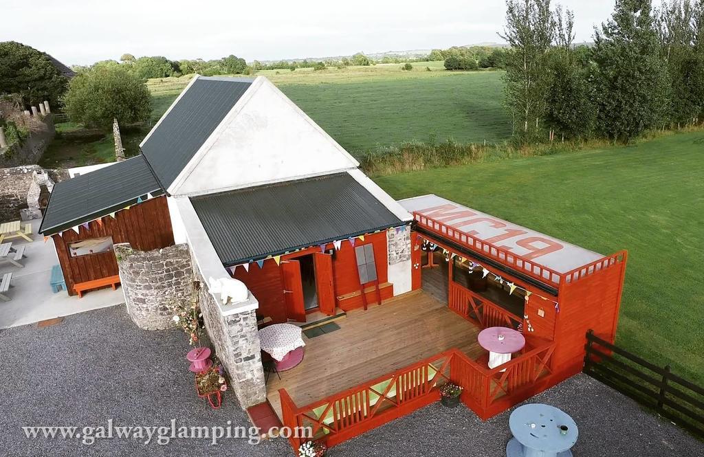 Hôtel Galway Glamping à Tuam Extérieur photo